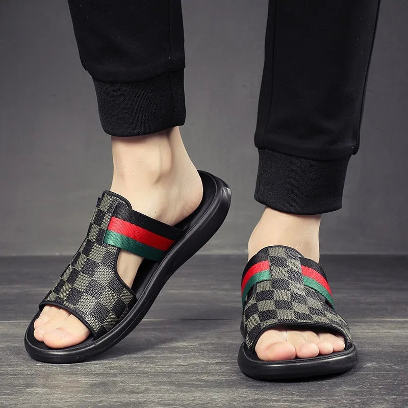 Nouvelles pantoufles Sandales à carreaux pour hommes en - Réduction de fin de saison - 30%